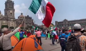 El Frente Nacional Anti-AMLO avanzó al Zócalo de la CDMX.