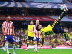 América y Chivas empatan en un Clásico Nacional emocionante